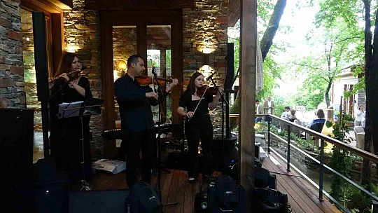 Çevre dostu restoran sezona büyük bir açılış ile 'merhaba' dedi