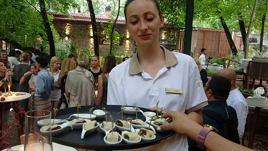 Çevre dostu restoran sezona büyük bir açılış ile 'merhaba' dedi