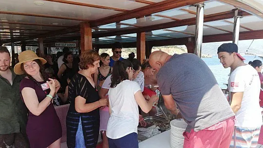 12 ADA TEKNE TURLARINA BAYRAM BEREKETİ