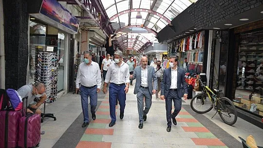 CHP Genel Başkan Yardımcısı Öztunç ve Belediye Başkanı Oktay esnaflarla görüştü