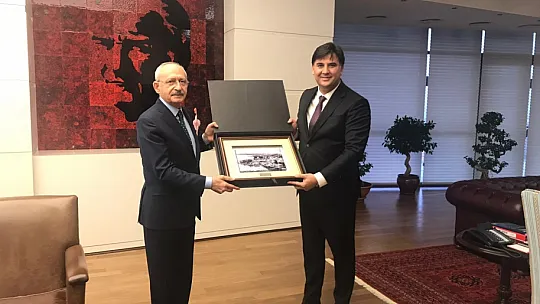 Kılıçdaroğlu ve Torun'dan Karaca'ya Sıcak Karşılama