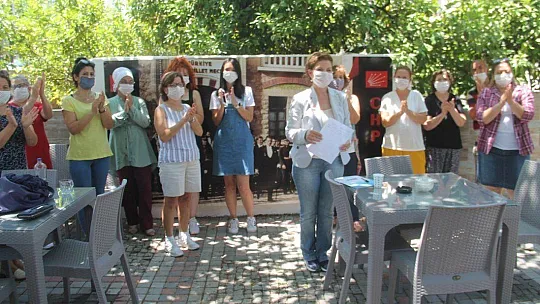 CHP'Lİ BAŞKAN OYMAK, 'KADIN CİNAYETLERİ DURDURULMALIDIR'
