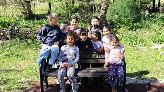 Çocuklar oyun parkına kavuşmanın mutluluğunu yaşadı