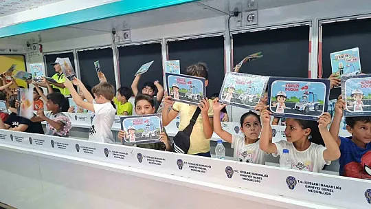 Çocuklara uygulamalı trafik eğitimi verildi