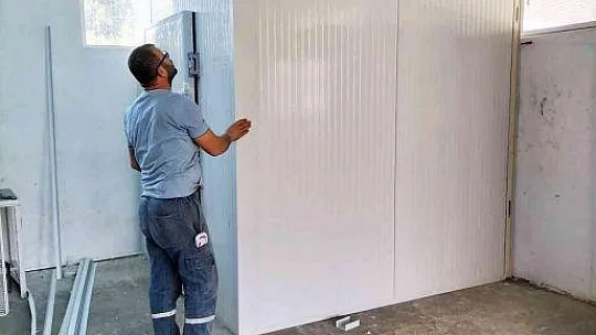 Çok amaçlı salonlara soğuk hava deposu kuruluyor