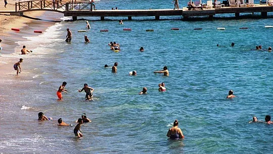 Çöl sıcakları Bodrum'u terk etmiyor