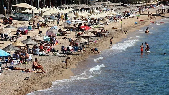 Çöl sıcakları Bodrum'u terk etmiyor