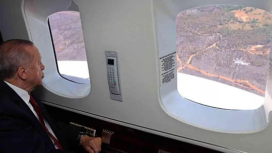 Cumhurbaşkanı Recep Tayyip Erdoğan, Marmaris'teki yangın bölgesinde havadan incelemelerde bulundu.