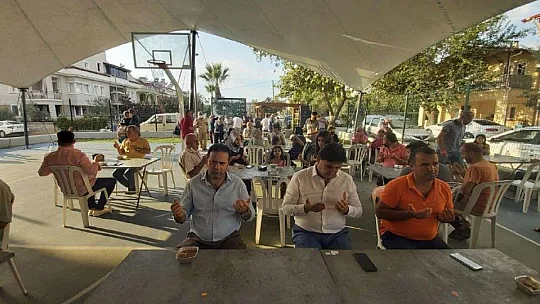 Muhtarlardan aşure etkinliği
