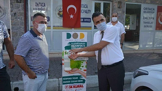 Dalyan'da dezenfekte ve maske istasyonu kuruldu