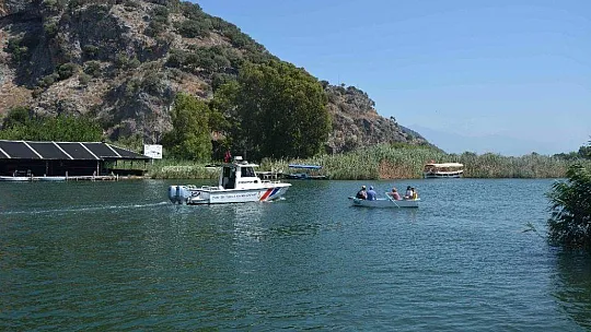 Dalyan'da jandarma ekiplerinden korona virüs uyarısı