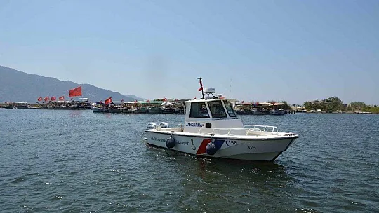 Dalyan'da jandarma ekiplerinden korona virüs uyarısı