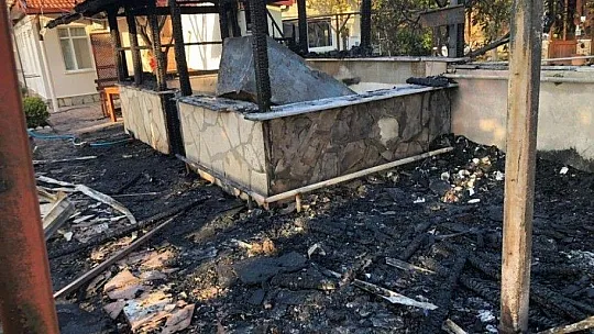 Dalyan'da pansiyonda yangın