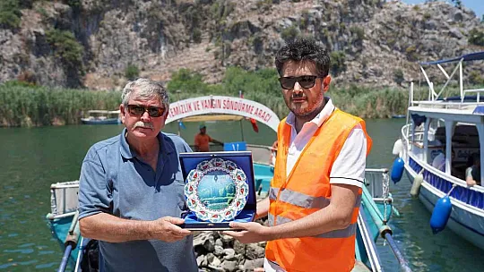 Dalyan kanalında temizlik