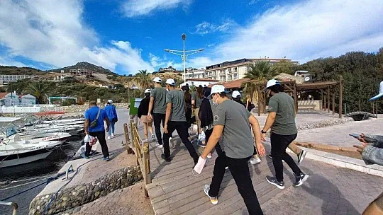 Datça'da öğrenciler sağlık için yürüdü