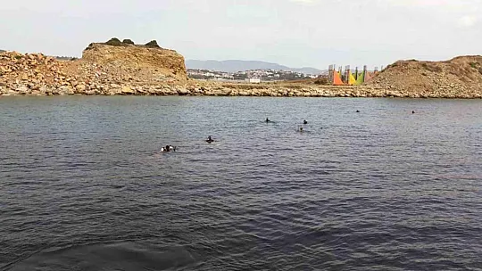Datça'da su altı temizliği