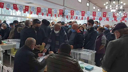 Datça Esnaf Odası'nda mevcut başkan Demirtaş güven tazeledi