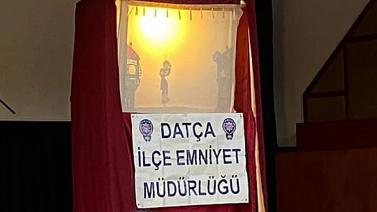 Miniklere 'Hacivat ve Karagöz' ile trafik eğitimi verildi