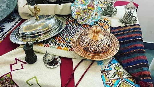 Datçalı öğrenciler 'Osmanlı Mutfağı Yemek Yarışması'ndan 5 gümüş madalya ile döndü