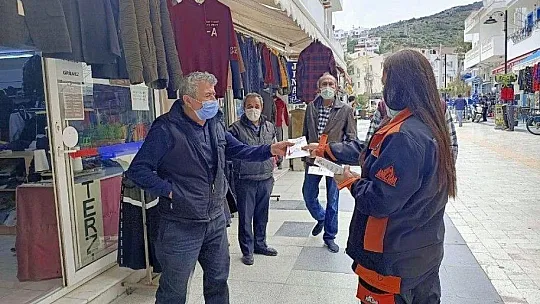 Vatandaşlara bilgilendirme broşürü dağıttılar