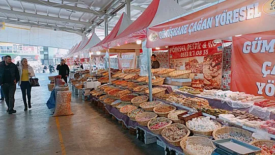 YÖRESEL LEZZETLERİN BİRİ GİDİYOR, BİRİ GELİYOR
