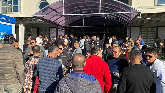 Villa kiralayanların katıldığı toplantıda izdiham yaşandı