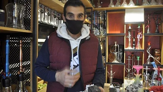 Dedesi ceviz kırıyordu, göktaşı olduğunu iddia etti