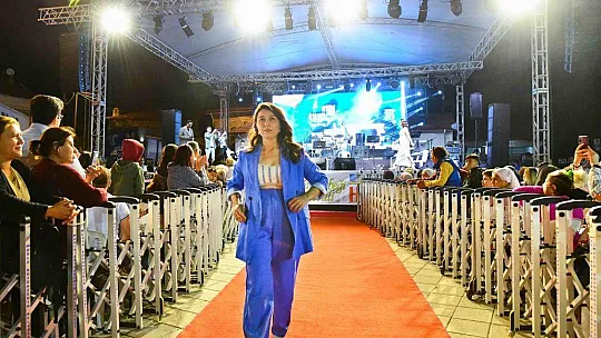 Festival Edip Akbayram Konseriyle son buldu