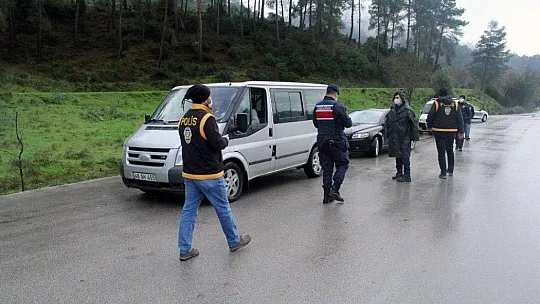 Denetimlerde uyuşturucu ve kaçak içki ele geçirildi