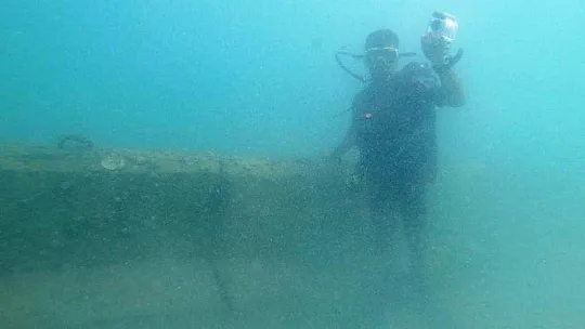 Deniz dibindeki duvarlar gün yüzüne çıktı