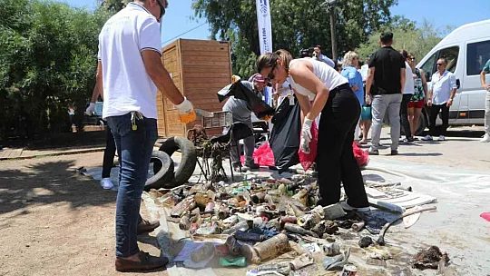 Deniz dibinden çıkanlar vatandaşları şok etti