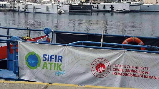 DENİZ SÜPÜRGELERİ 45 GÜNDE 5 TONDAN FAZLA ÇÖP TEMİZLEDİ