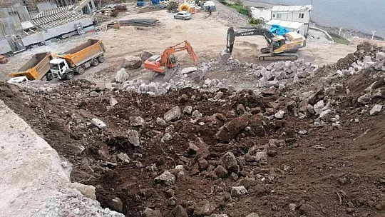 Denizi doldururken yakalandılar