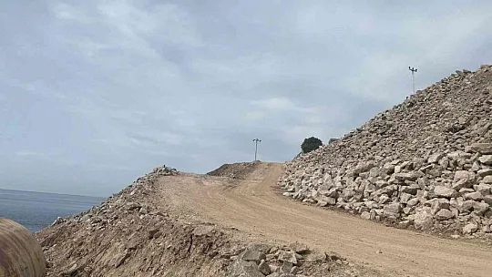 Denizi doldururken yakalandılar