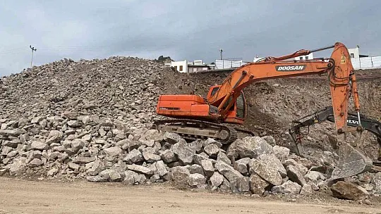 Denizi doldururken yakalandılar
