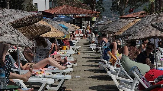 Denizi görünce virüsü unuttular