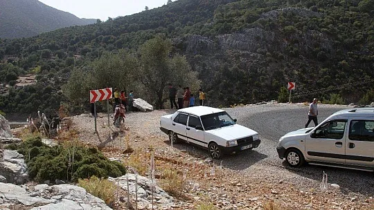 Derse bağlanmak için dağa çıkıyorlar