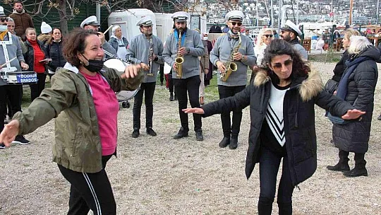 Dev ateş yakıldı, halaylar çekildi, 'Nartugan' Bodrum'da kutlandı