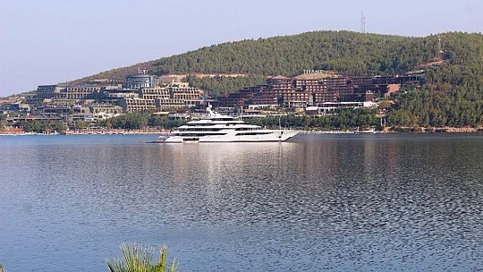 Dev yat marinaya sığmadı