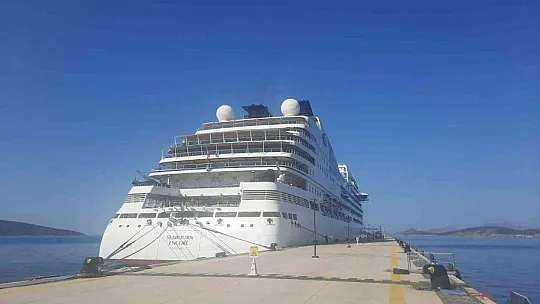 Dev yolcu gemisi 268 yolcusuyla Bodrum'a geldi