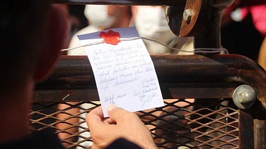 Diskoları kafe ruhsatıyla açan 40 işletmenin ruhsatı iptal edildi