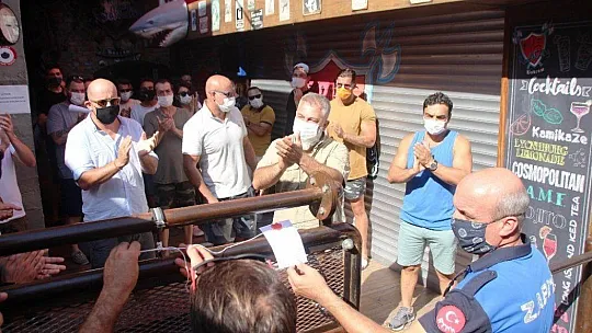 Diskoları kafe ruhsatıyla açan 40 işletmenin ruhsatı iptal edildi