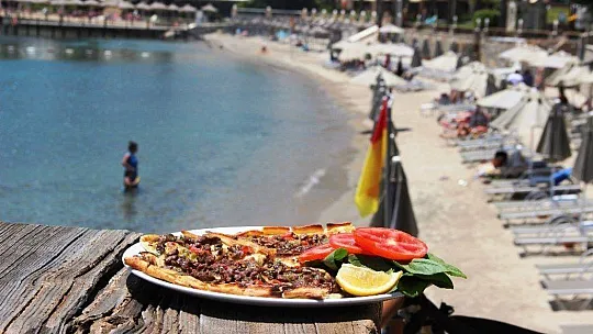 Döneri, pideyi 10 katı fiyatına sattılar Bodrum'u karıştırdılar