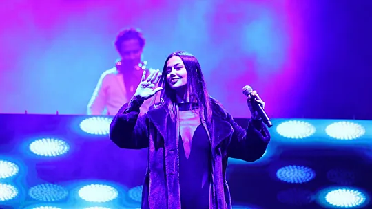 Belediye meydanı sahnesi konserleri başladı