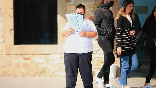 Down sendromlu Yiğit, çalışma azmiyle herkese örnek oluyor