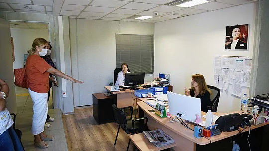 Dr. Hacer Dağdeviren'den Personele Covid-19 Bilgilendirmesi
