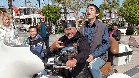 OTİZM FARKINDALIK GÜNÜ'NDE ANLAMLI ETKİNLİK