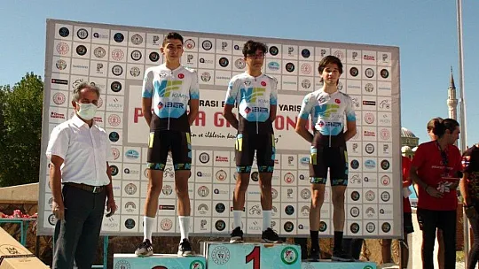 Pedallar Seydikemer'de Çevrildi