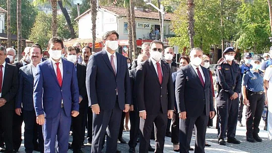 Muhtarlar Günü düzenlenen törenle kutlandı