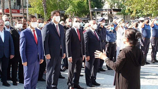 Muhtarlar Günü düzenlenen törenle kutlandı